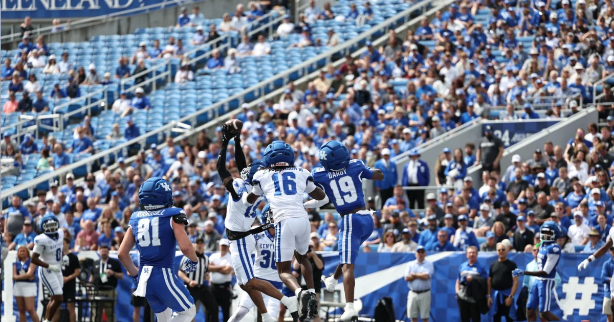 Kentucky Keeps Spring Game Hidden, TV Off as Stein Guards Signals