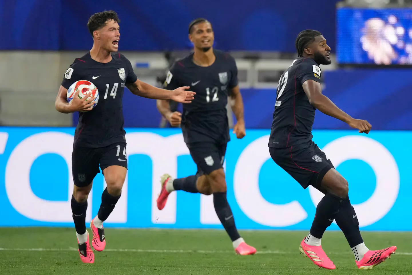 Late-Game Loss Dampens US Momentum Ahead of World Cup Knockouts
