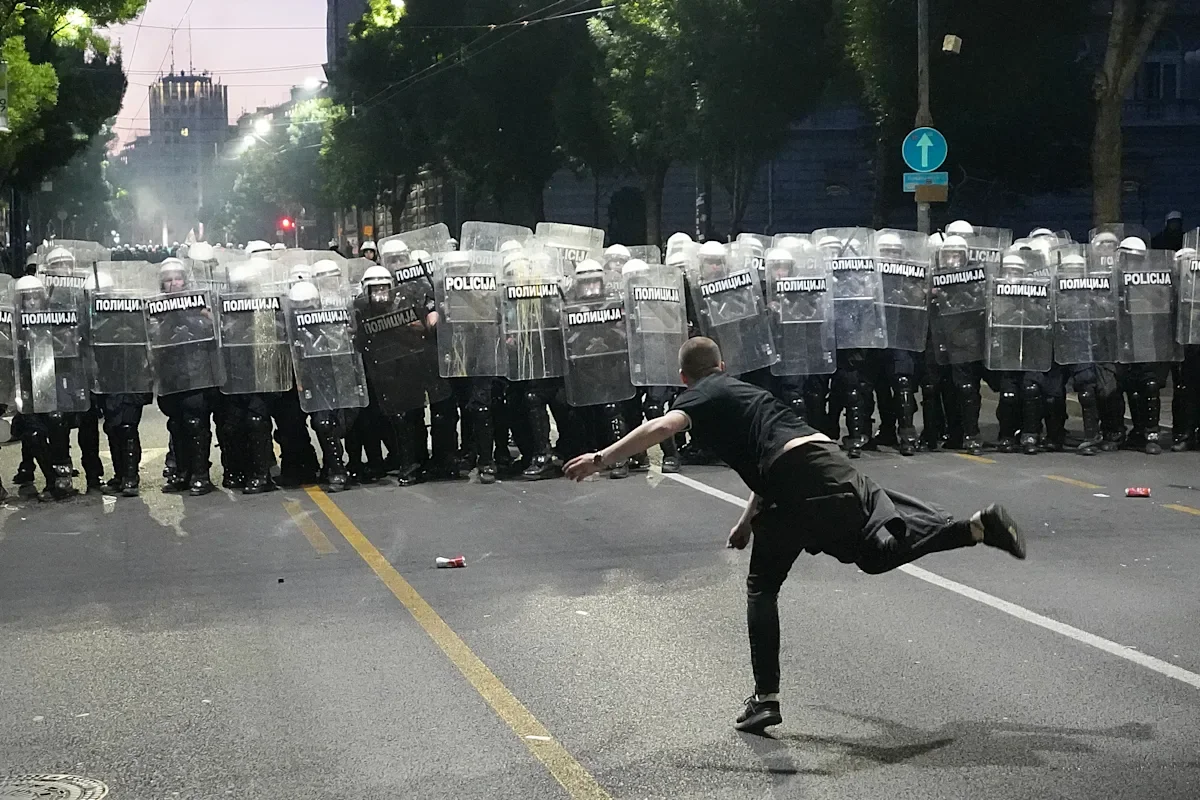 Belgrade Anti-Government Rally Sparks Clashes with Police