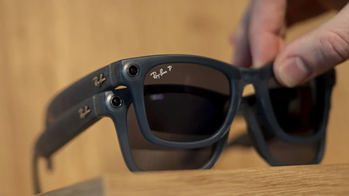 Privacy groups urge Meta to halt 'Name Tag' facial recognition in smart glasses