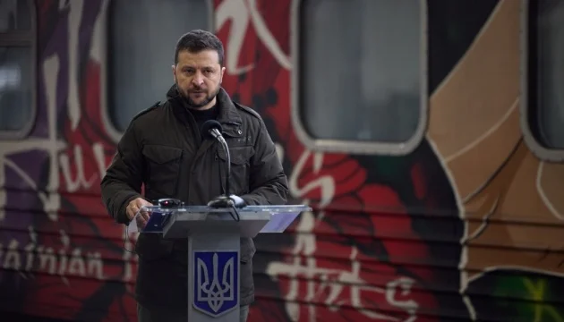 Ukrainian President Asserts Independence in Refusing Talks with Russia
