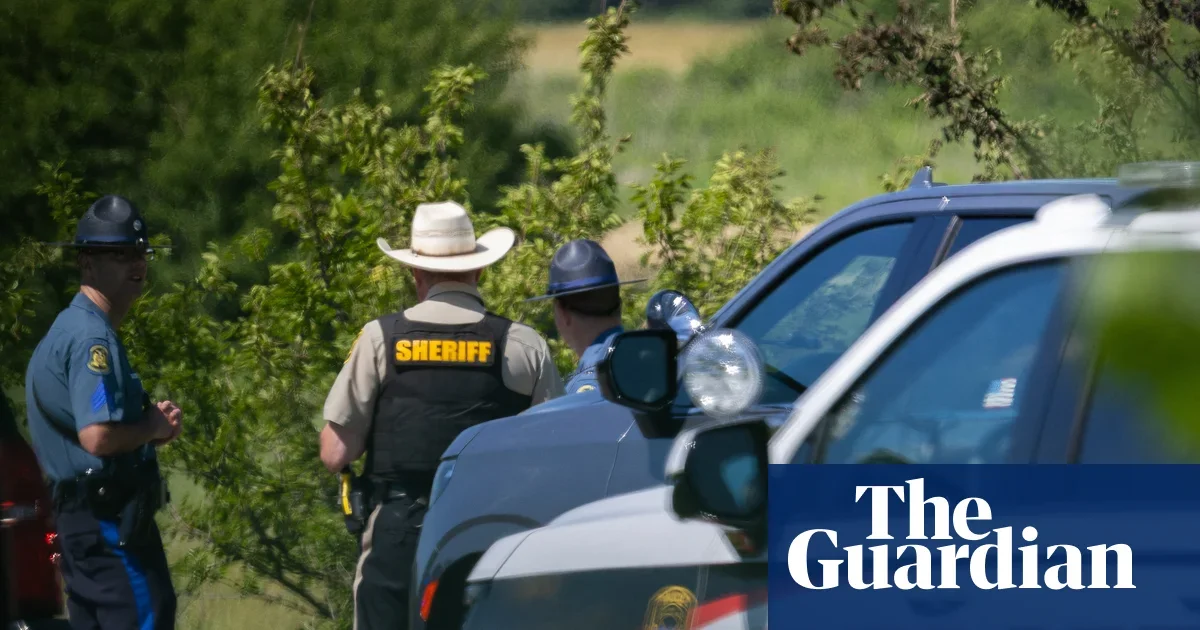 Missouri Skydivers Mourn 12 Killed in Butler Plane Crash