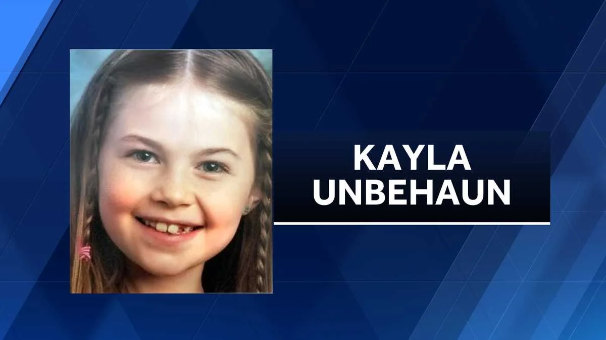 Abducted Illinois child found safe in North Carolina after 6 years, mother arrested.