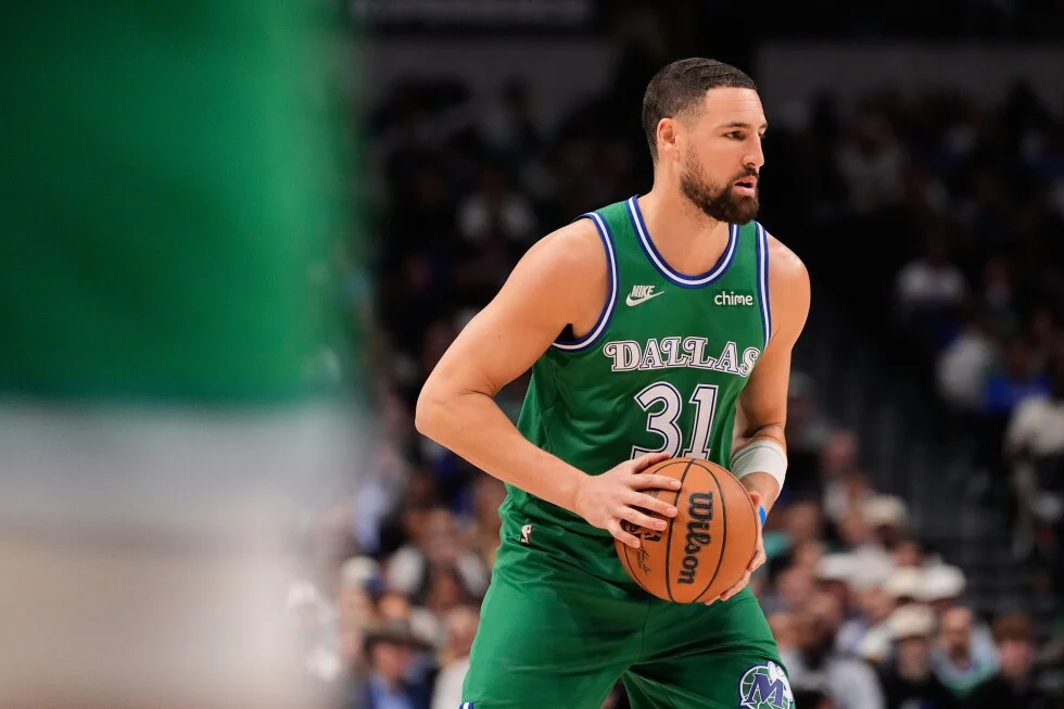 Mavericks buyout clears path for Thompson–Heat pursuit