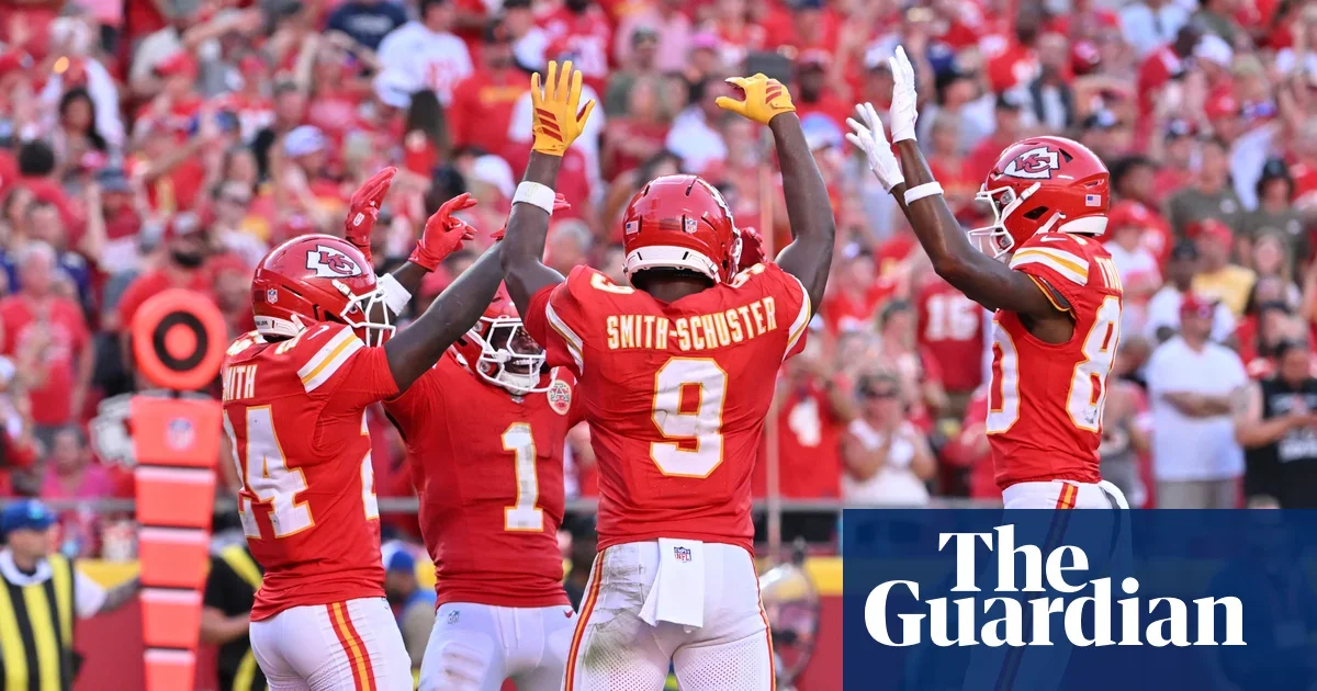 Giants' Jaxson Dart Shines in First Start, Leading Upset Over Chargers
