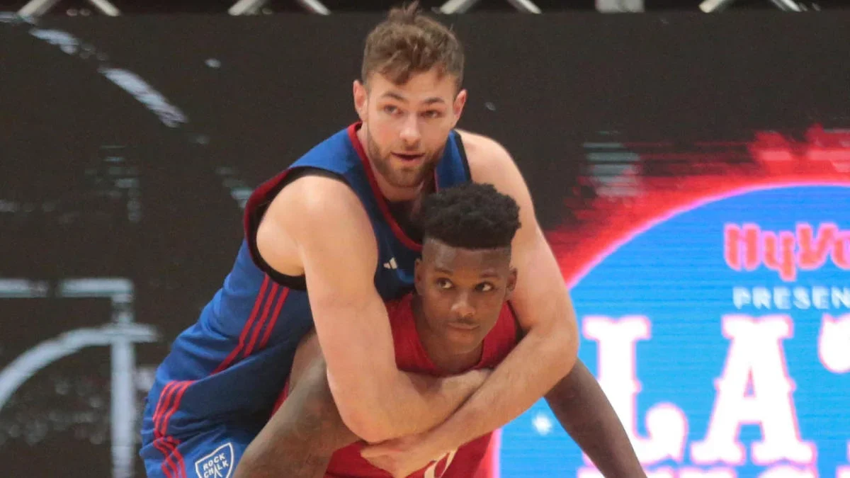 "Kansas Claims Top Spot in Preseason College Basketball Rankings, Purdue Surprises at No. 2"