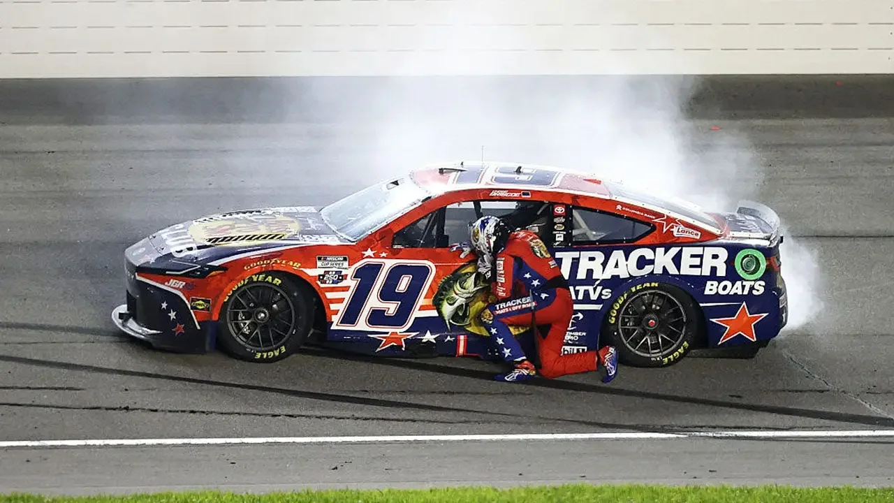 Briscoe's Fourth of July Victory Sparks Patriotism Buzz in NASCAR