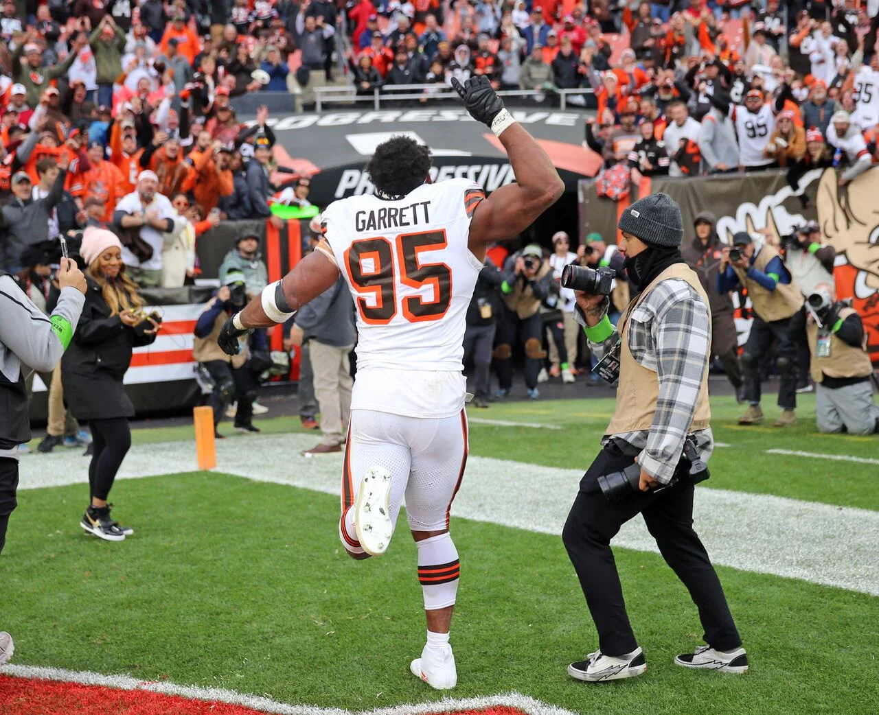 Browns Defense Shines, Upset Victory Over 49ers
