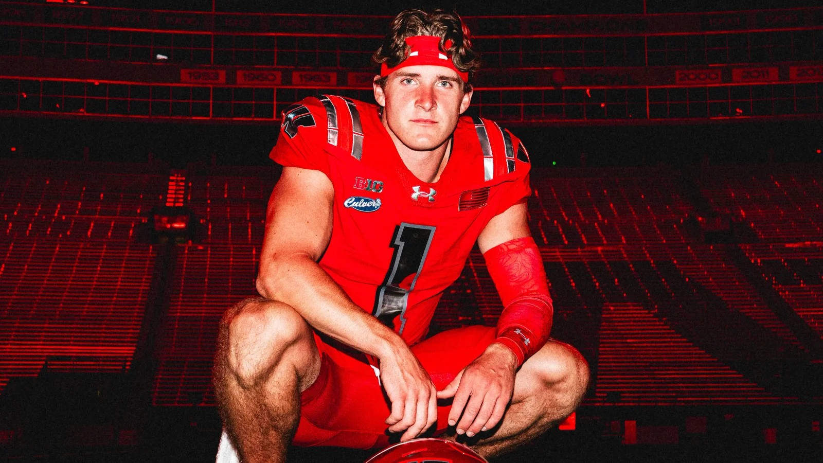 Badgers reveal Packers-inspired red uniforms for Lambeau opener vs Notre Dame