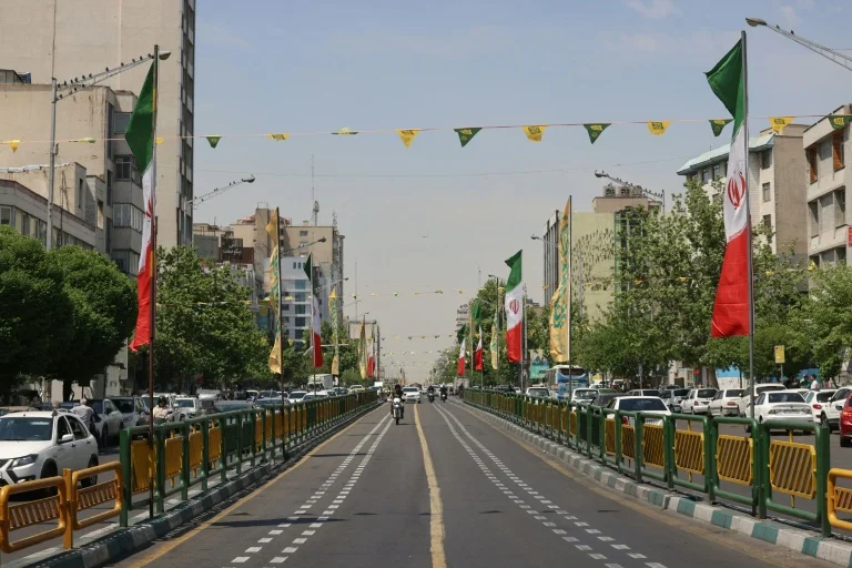Iran Deploys Air Defences as US War Authorization Deadline Looms