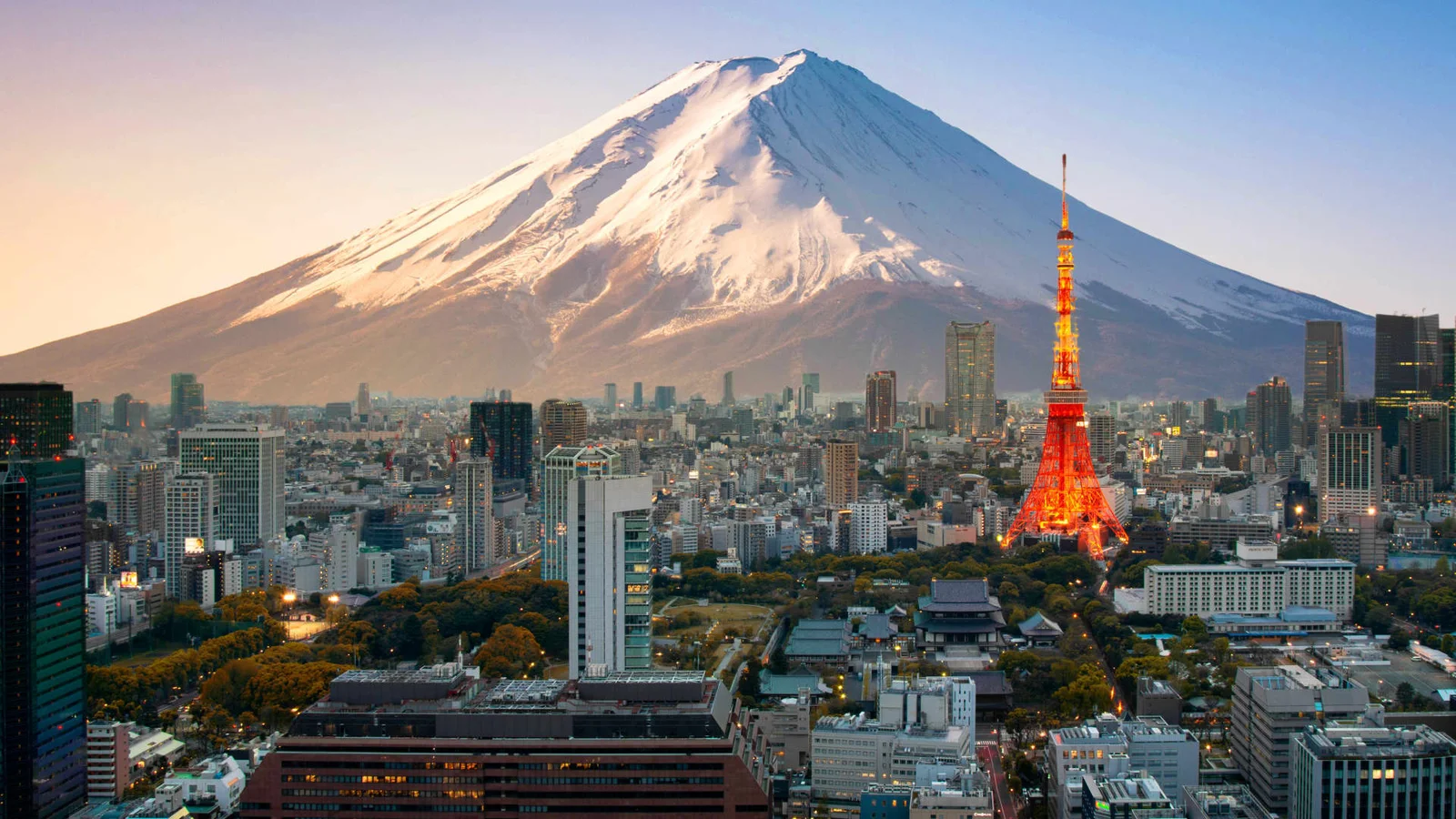 Global Markets Mixed as Central Banks and Japan's Market Reach New Highs
