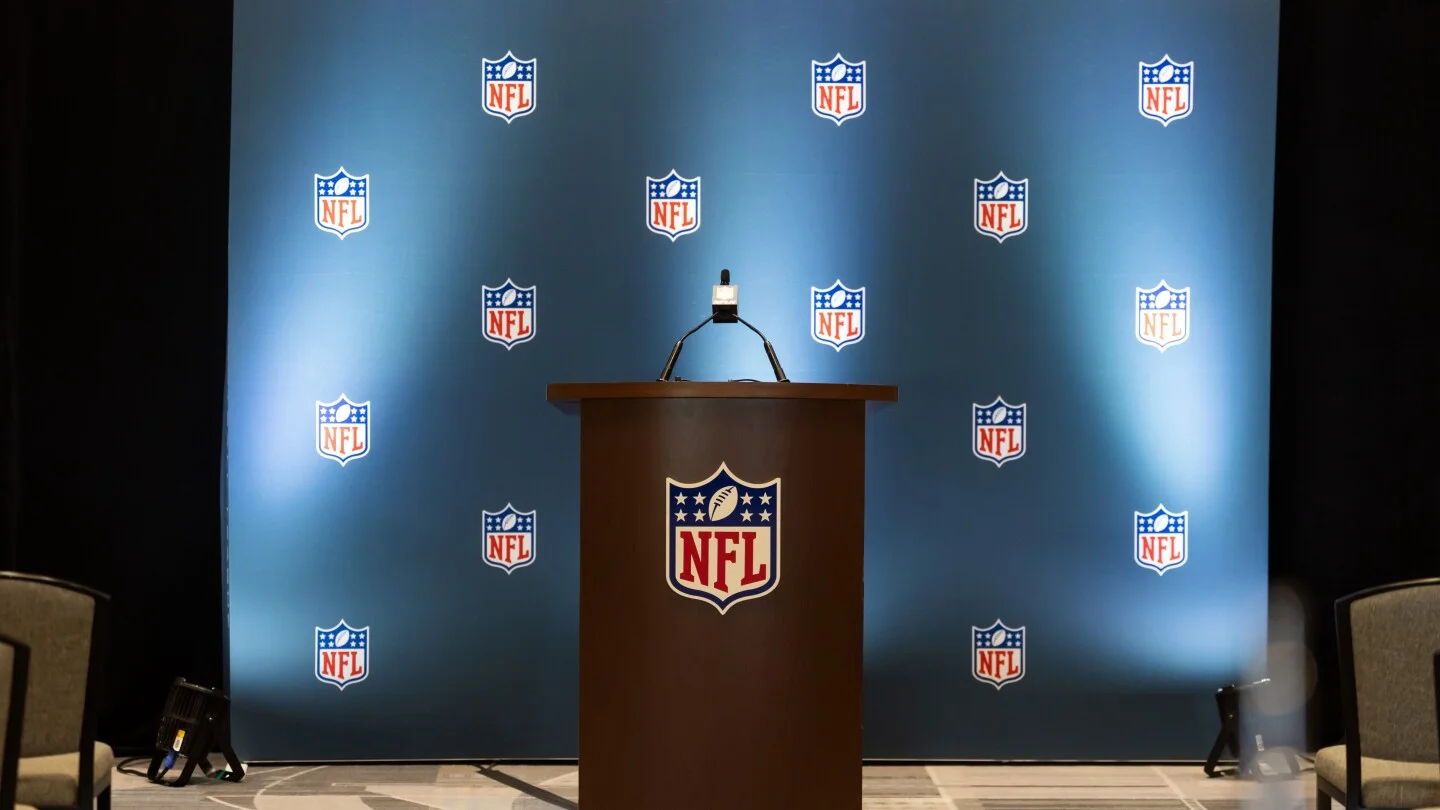NFL teams can't gatekeep coverage; reporters must push back