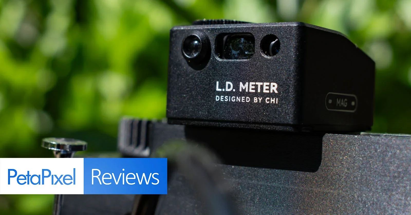 Chinotechs L.D. Meter: A Tiny Light Meter with Built-In Laser Rangefinder for Film Photography