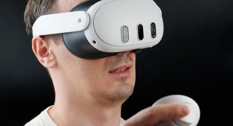 Meta Raises Quest Headset Prices to Offset Memory-Chip Costs