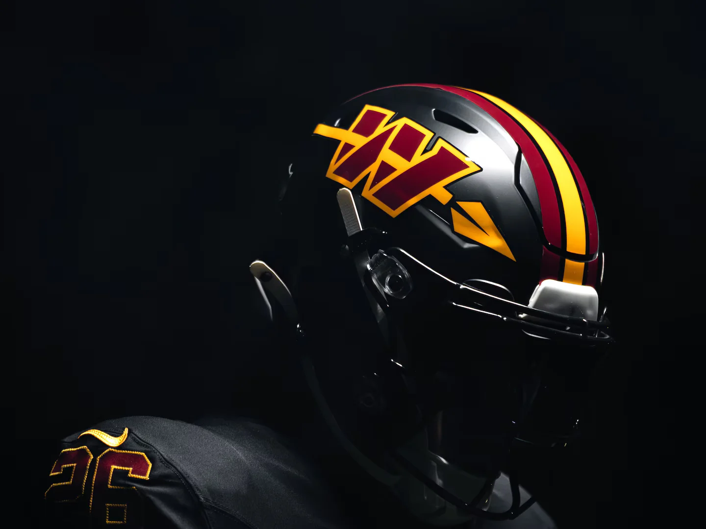 Commanders unveil all-black alt helmet with spear-through-W, reigniting imagery debate