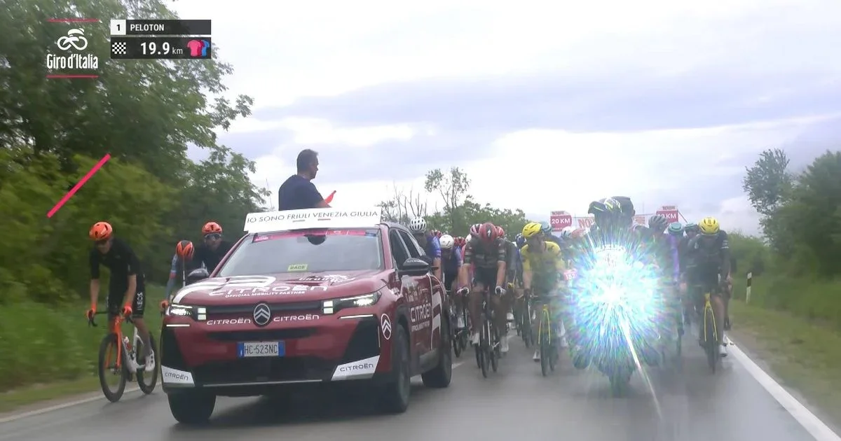 Giro d’Italia Stage 2 chaos prompts riders to question race direction