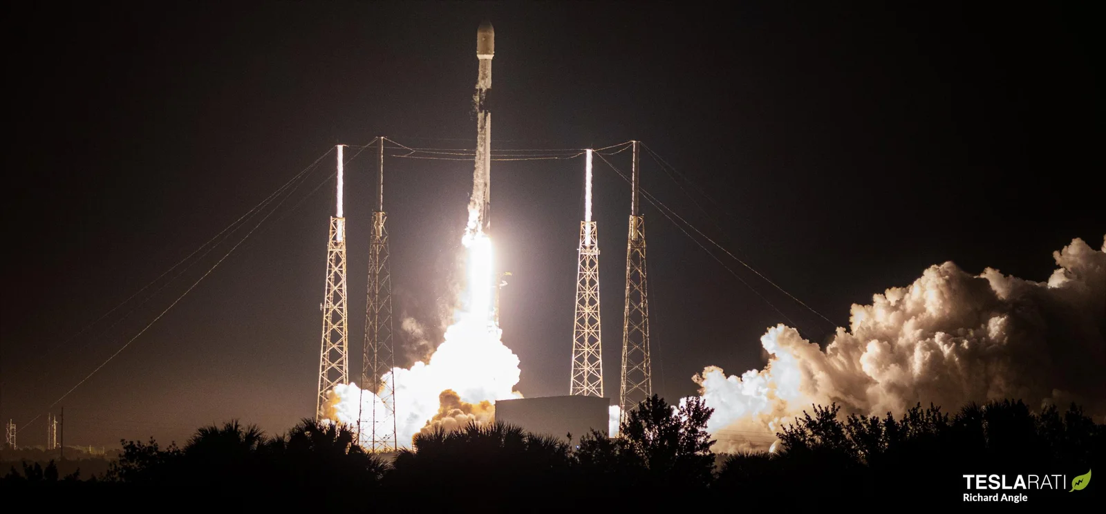 SpaceX Launches Starlinks from Florida, Delays California Launch