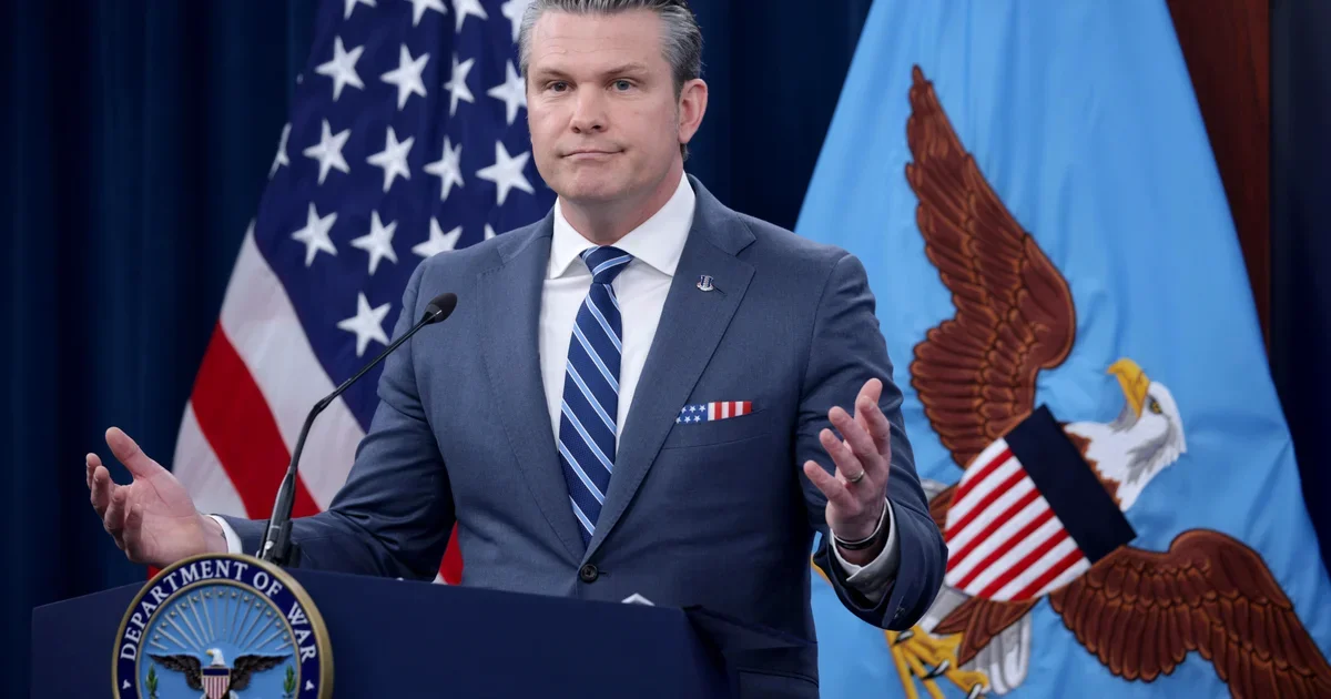 US Vows Force to Enforce Strait of Hormuz Blockade Amid Iran Tensions