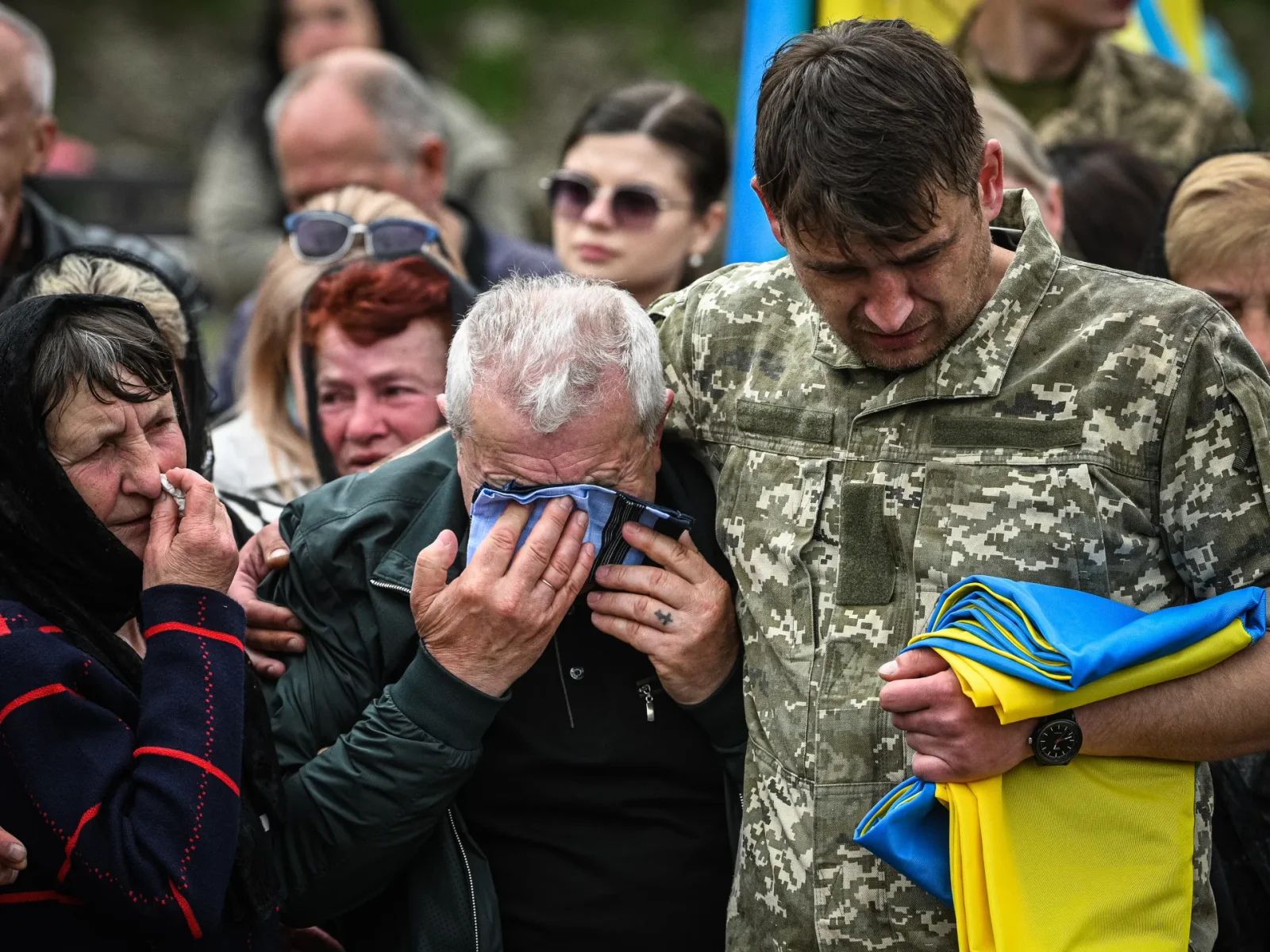 Russia Continues Missile Attacks on Kyiv Amid G-7 Summit and Day 450 of Ukraine Conflict