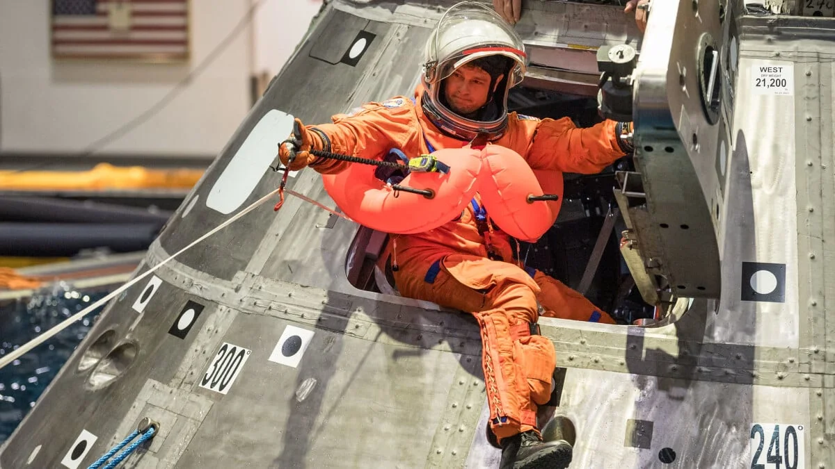 Artemis II crew trains for lunar EVA with post-landing obstacle course