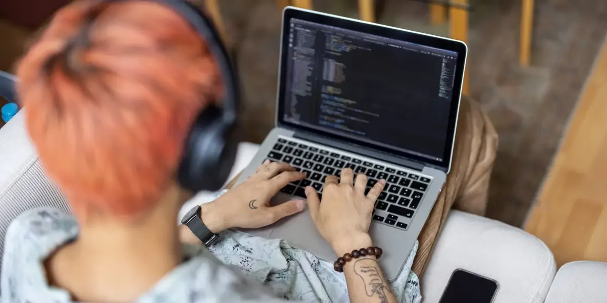 Entering the AI-powered workplace: top tips for new grads