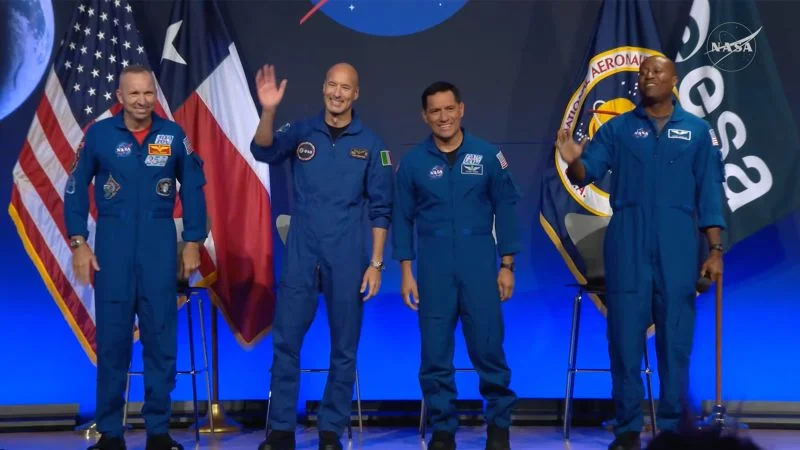 Artemis III crew announced for a moon‑bound test flight