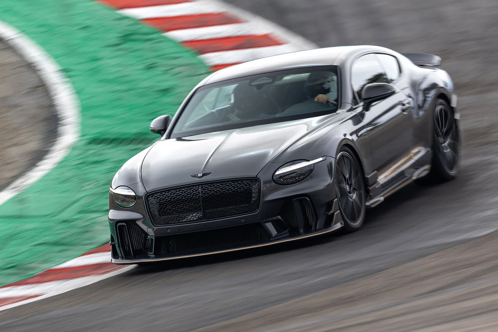 Bentley Supersports redefines the Continental GT as a track-focused luxury missile