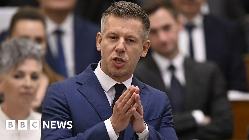 Hungary caps prime minister’s tenure, blocking Orbán’s return