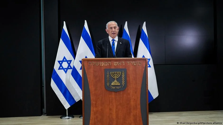 Netanyahu reinstates defense minister amid security concerns and protests.