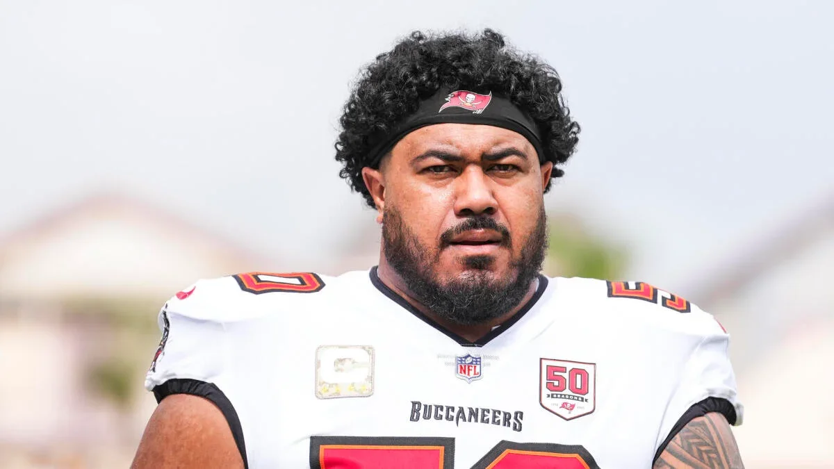 Vita Vea Seeks Trade as Bucs Extension Talks Stall