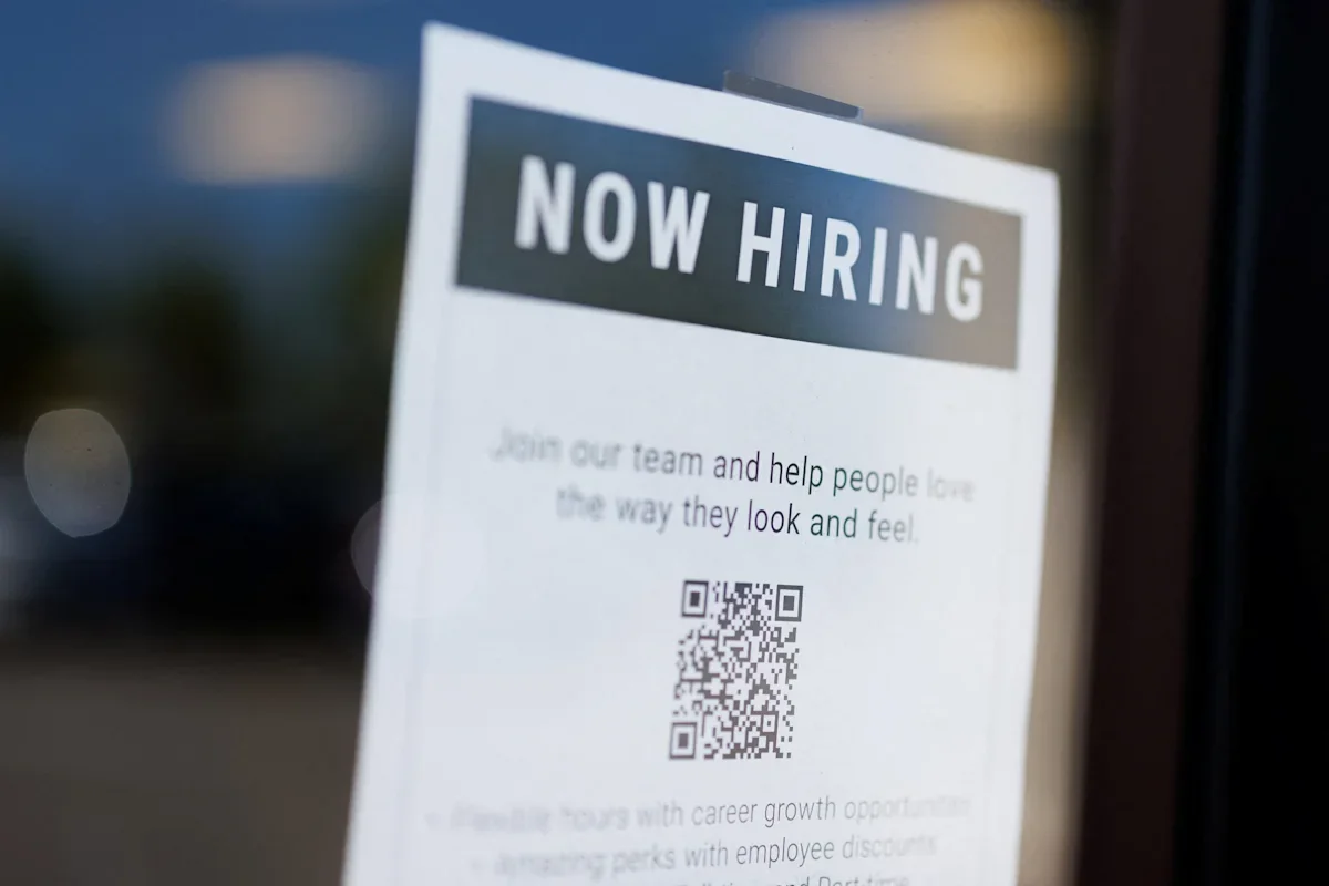 July labor market stalls as hiring and layoffs ease