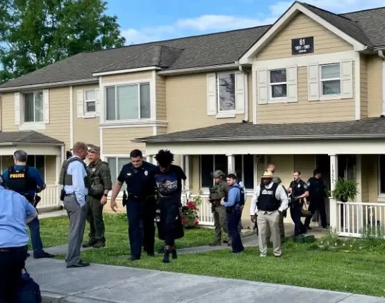 Double murder suspect apprehended in Knoxville and New Orleans cases.