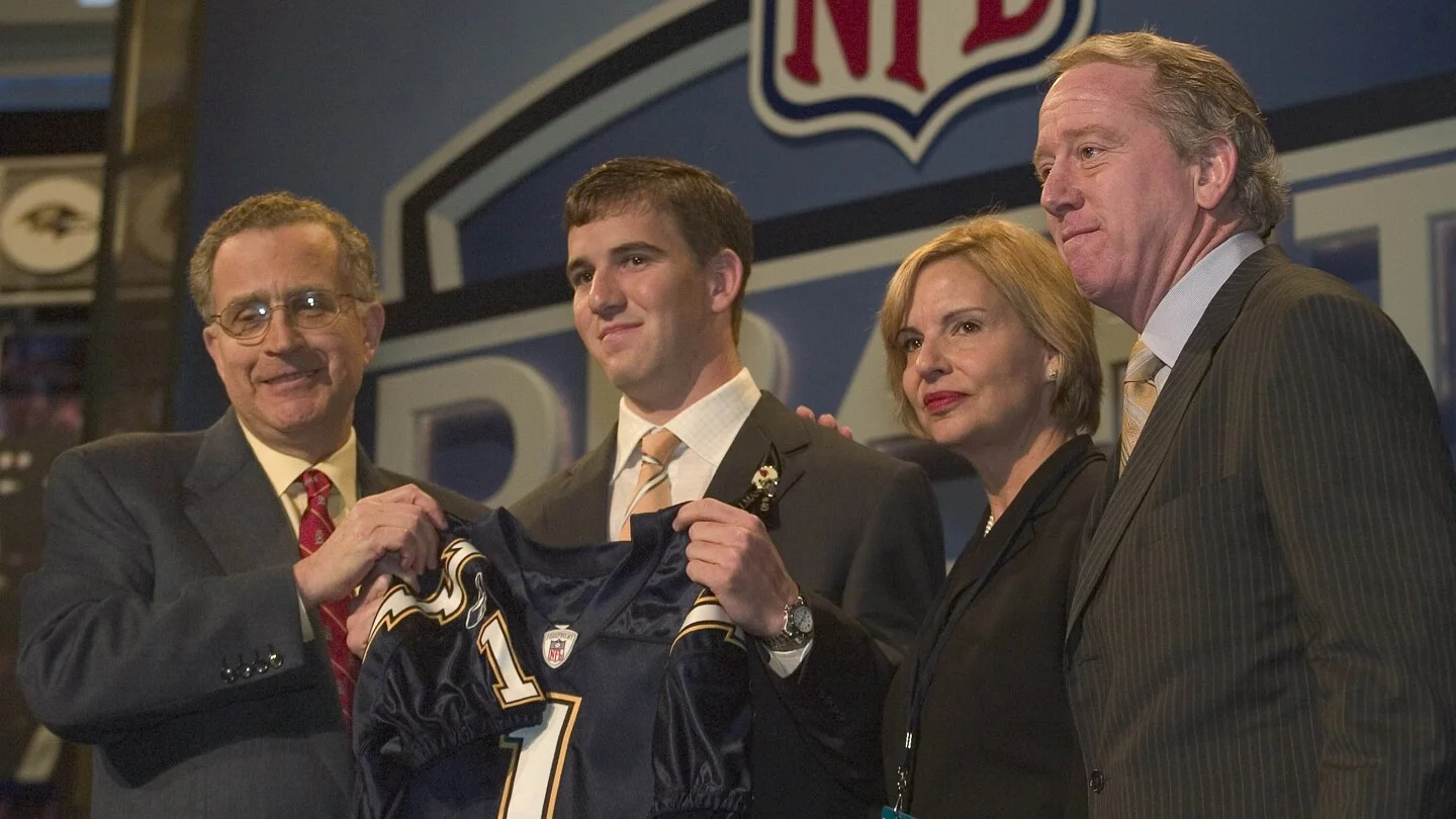 Eli Manning reveals his Chargers choice was his own, despite his dad's disapproval