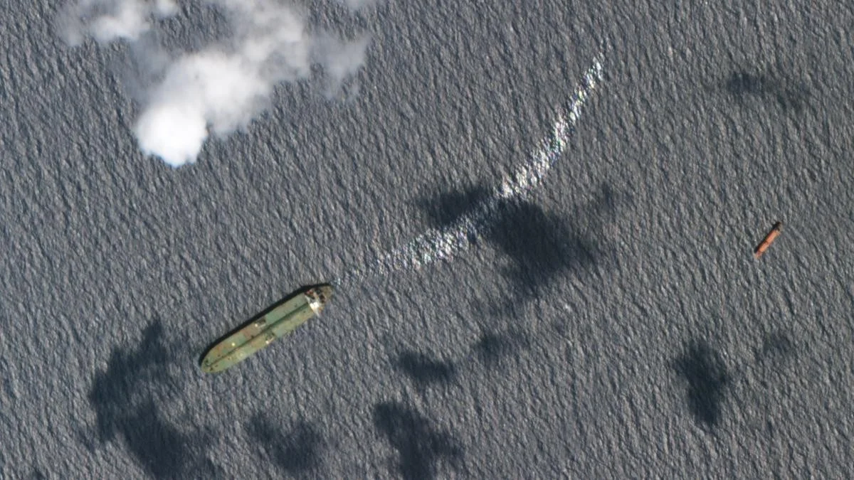 Houthis Threaten Bab el-Mandeb, Risking New Oil Market Shock