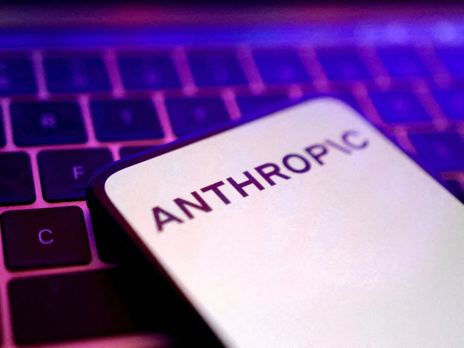 US Lifts Export Curbs, Restoring Access to Anthropic’s Fable 5 and Mythos 5