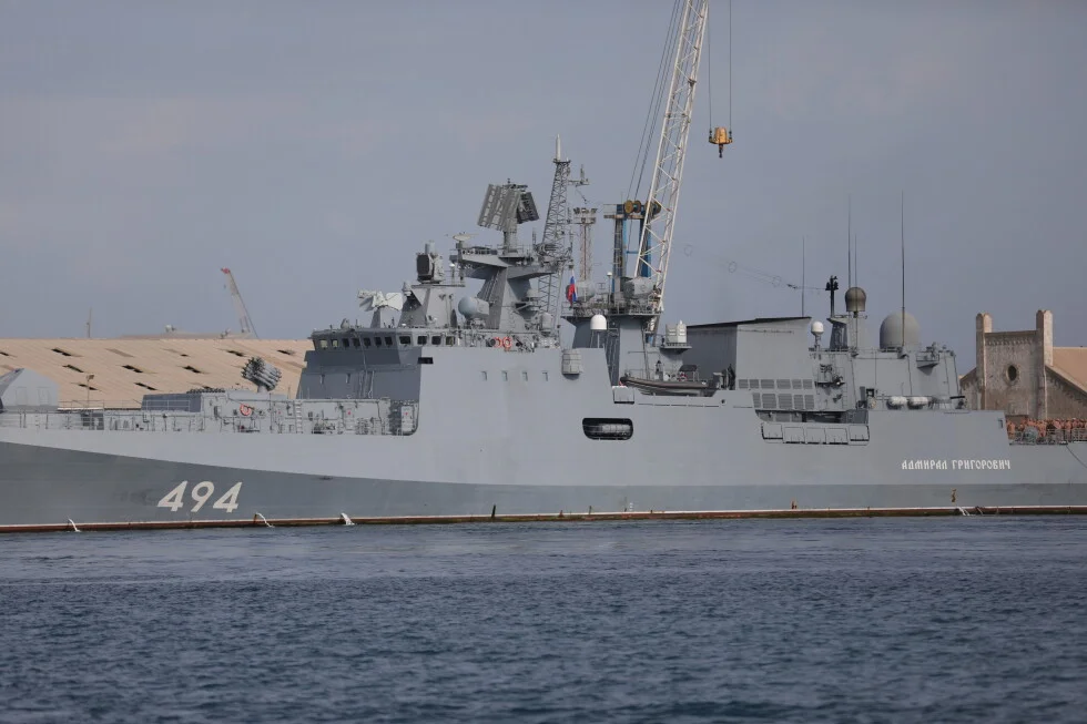 UK probes Russia after warship fires warning shots in the English Channel