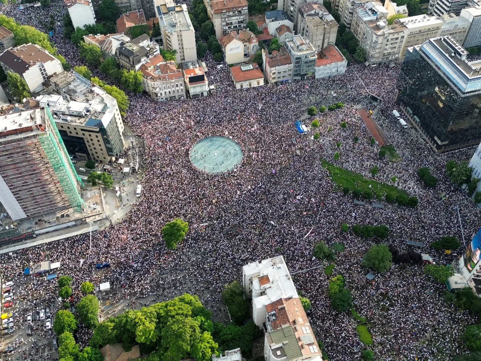 Student-led mass rally in Belgrade pushes Serbia toward early elections