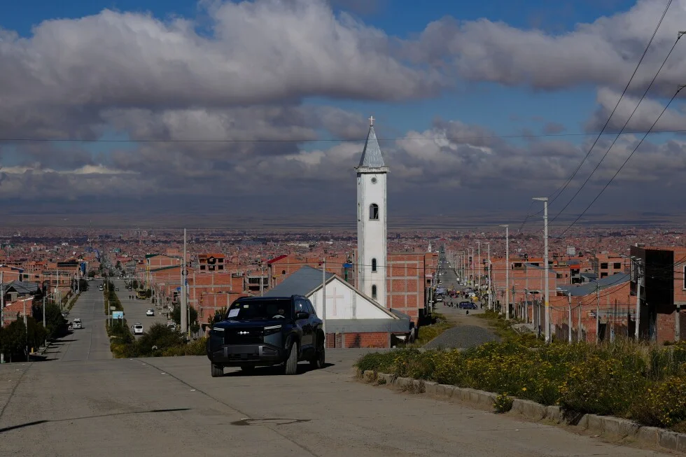 Bolivia leans into electric cars as fuel shortages bite