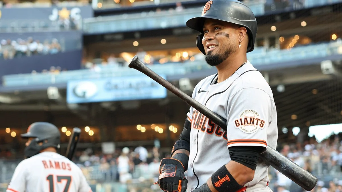 Giants stay quiet as deadline looms after San Diego series