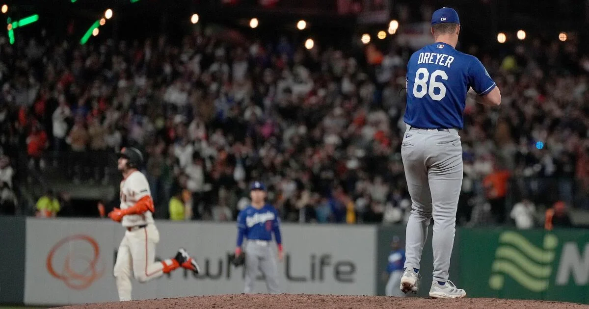 Bailey's three-run homer fuels Giants' win over Dodgers as Mahle dominates