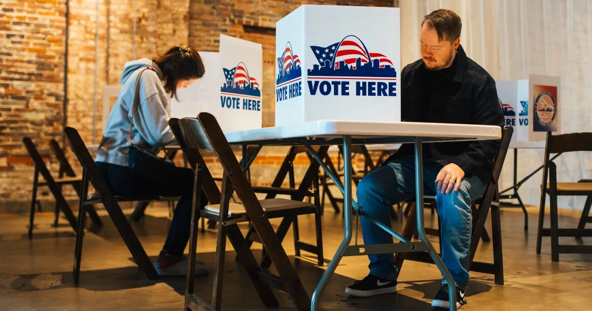 Missouri voters weigh replacing income tax with expanded sales taxes under Amendment 5