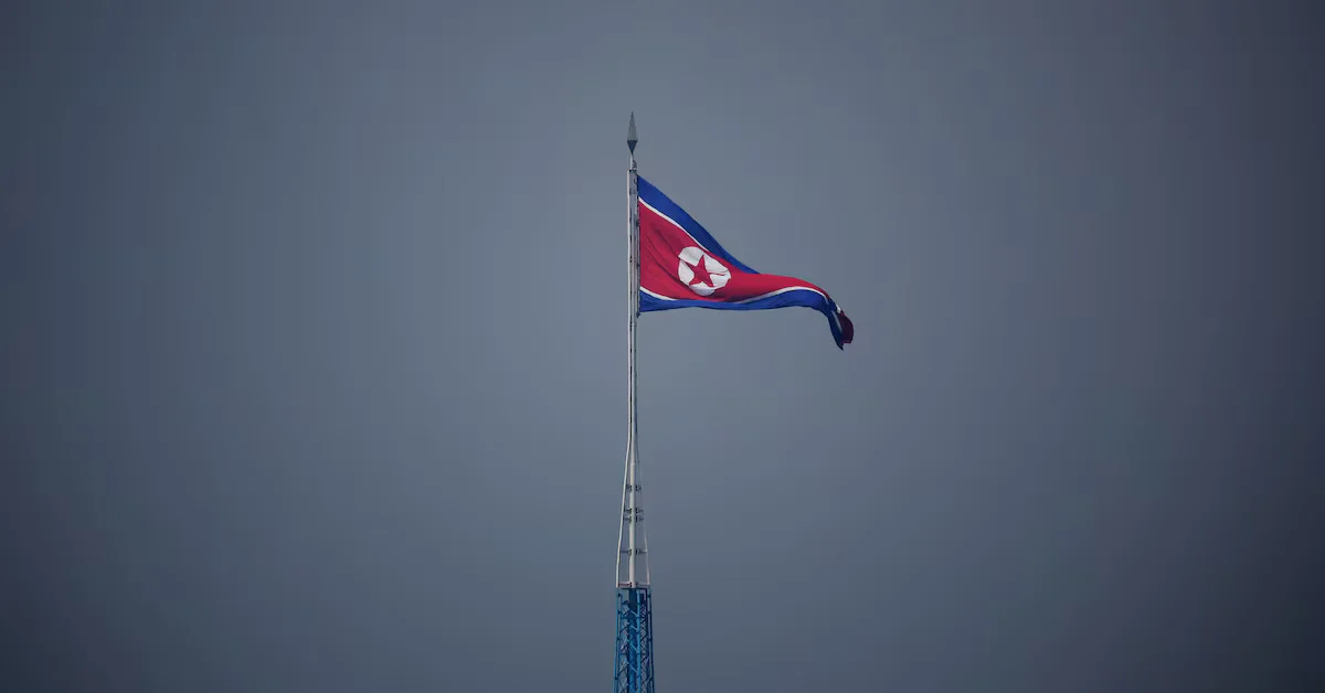 "North Korea's Missile Launches Coincide with U.S. Submarine's Arrival in South"