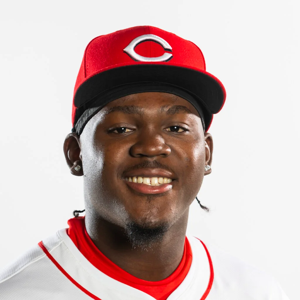 Reds Call Up Héctor Rodríguez for MLB Debut