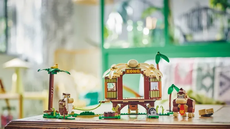 Lego introduces Donkey Kong sets to Super Mario lineup.