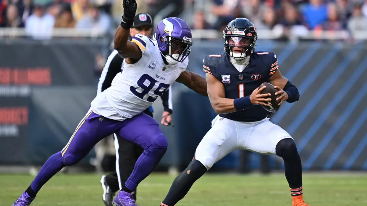 "Chicago Bears vs. Minnesota Vikings: Week 12 Game Predictions, Odds, and QB Justin Fields' Pressure Points"