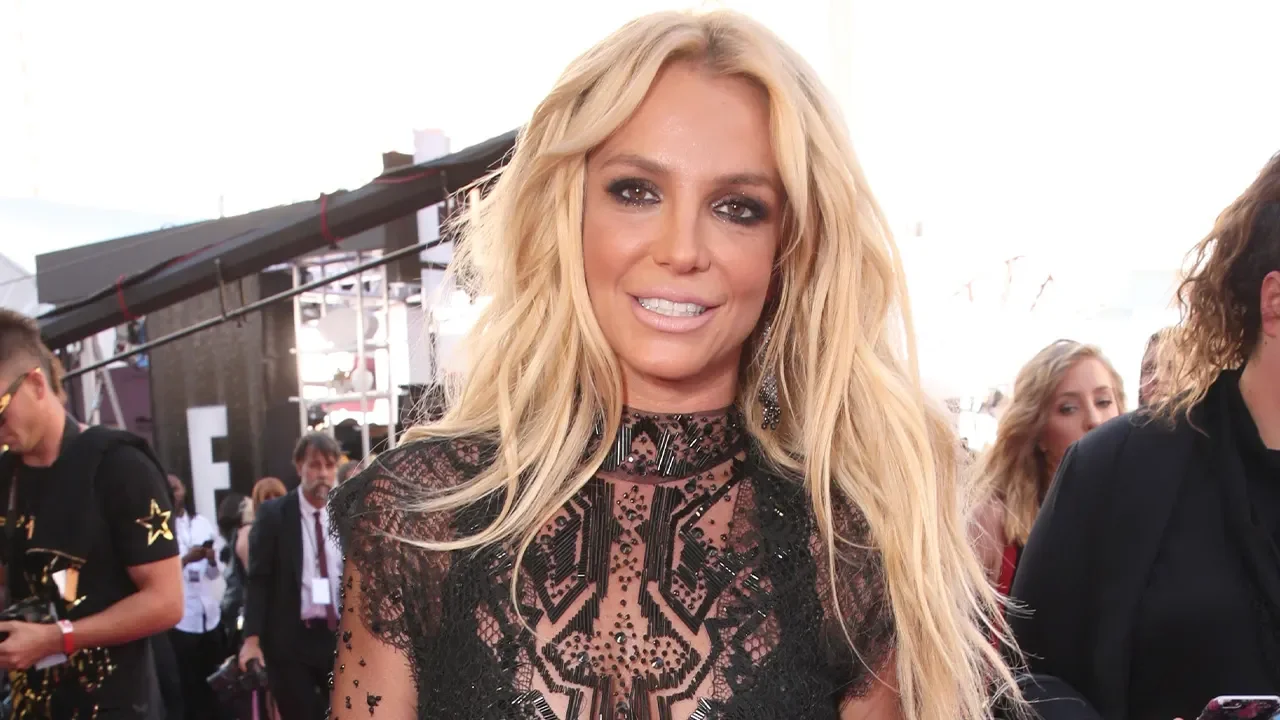 Britney Spears peeks from sunroof during LA freeway ride amid DUI case wrap-up