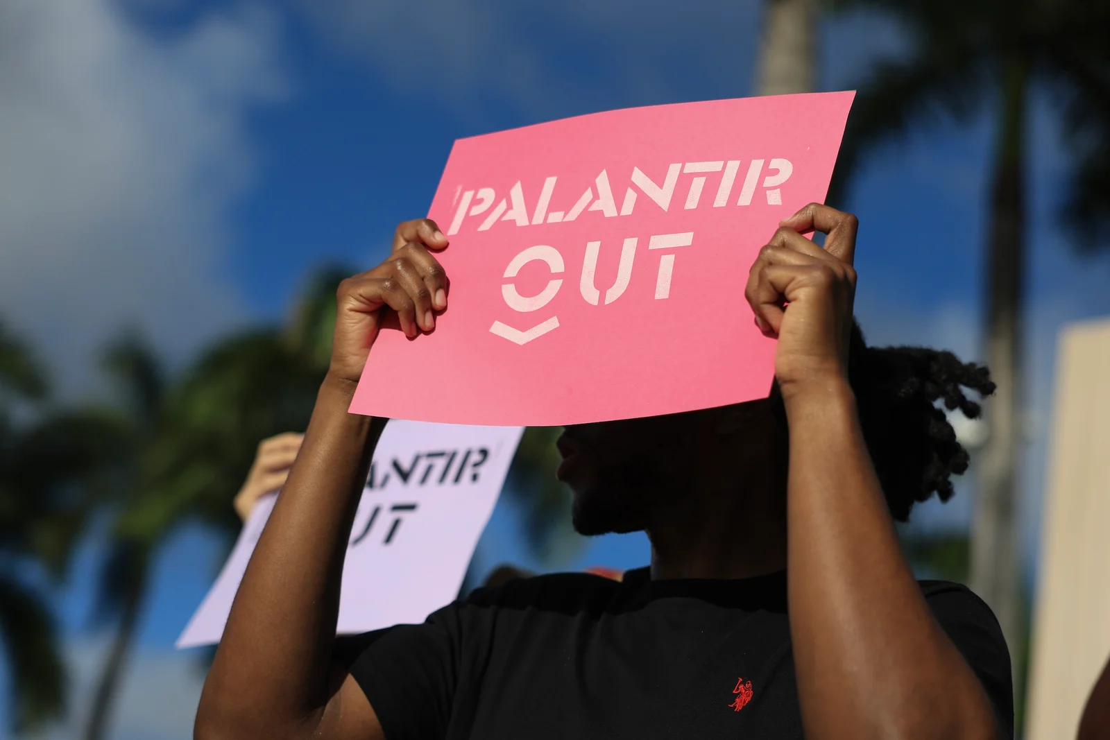 Tax Breaks Let Palantir Post Zero Federal Taxes While Expanding Military Contracts
