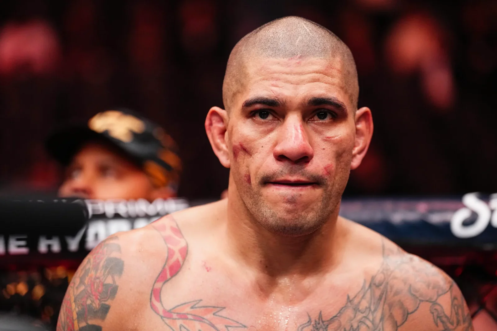 UK Seminar Fallout: Alex Pereira Accused of Skipping Paid Photo Ops