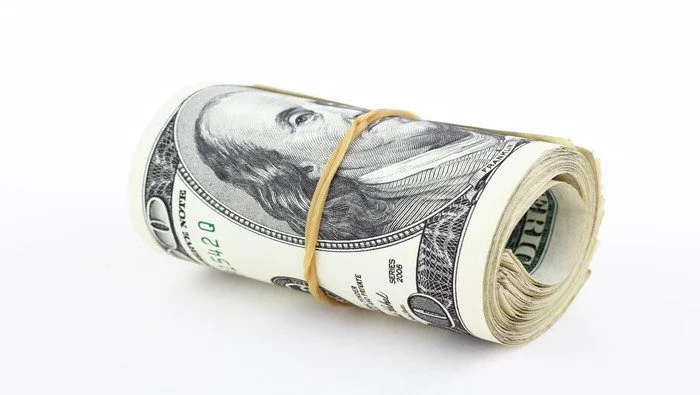 US Dollar Strengthens as Inflation Rises and Fed Considers Rate Hike