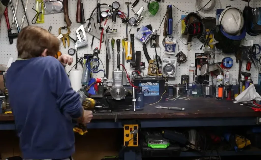 Aluminium Billet Two-Stroke Engine: A DIY Machining Proof-of-Concept